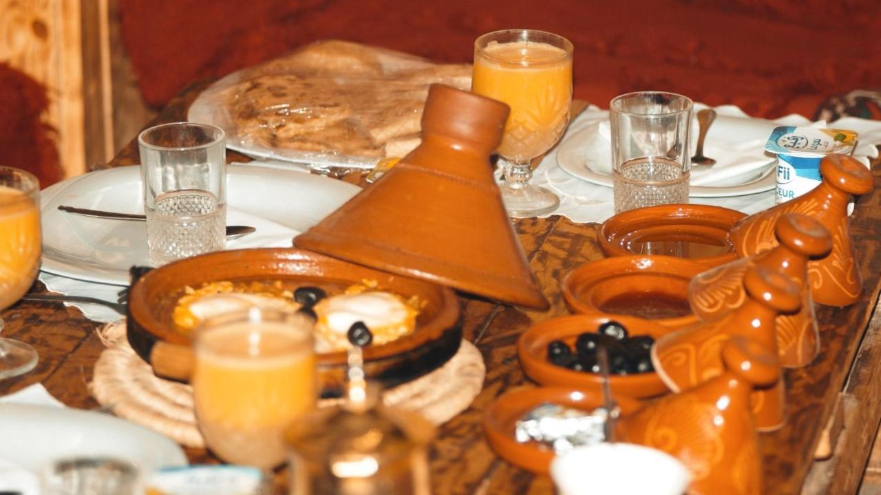 Casa Mona Apartment Merzouga Bagian luar foto